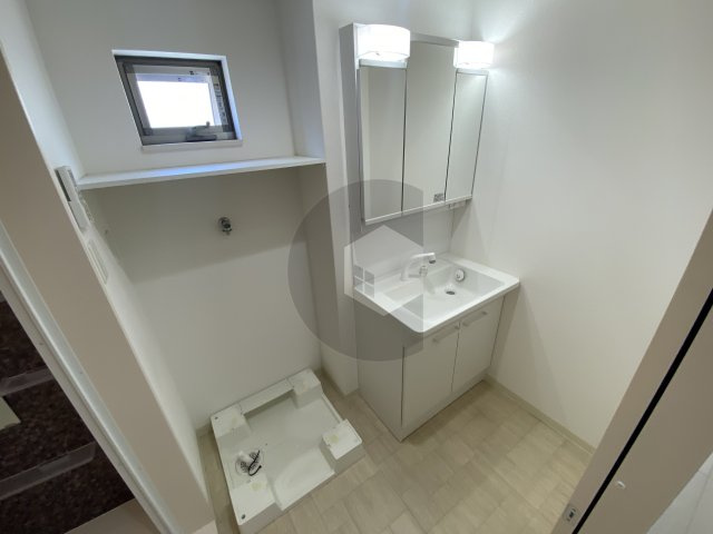 クリエオーレ寿町2の洗面所