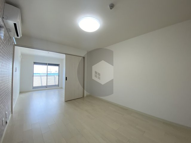 クリエオーレ寿町2の居間・リビング