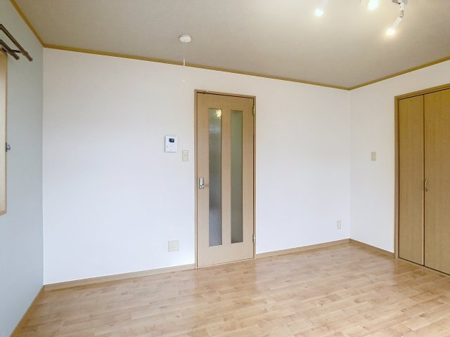 グランデージ鹿谷の居間・リビング|ゆったり過ごせる居間です