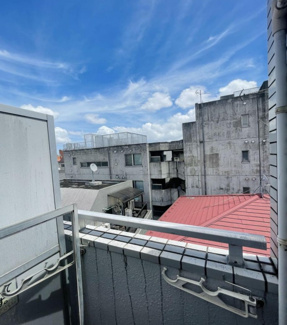 【展望】 | ここからは空が遠くまで見える。紺碧、曇天、茜色。