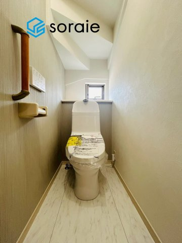 川越市小堤　中古住宅のトイレ