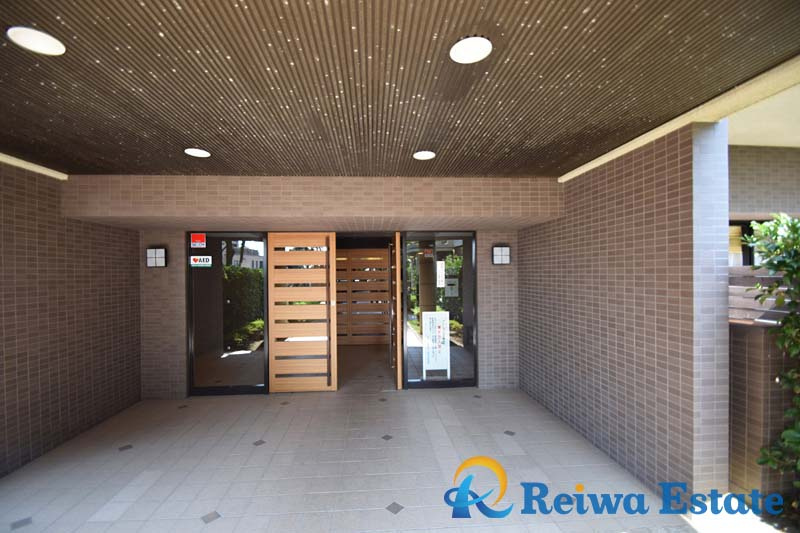 オクトス湘南茅ヶ崎グランドヒルのエントランス