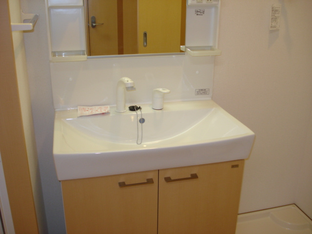 Ｙ・Ｓ　Ｃｒｅｃｉａの洗面所|洗髪洗面化粧台