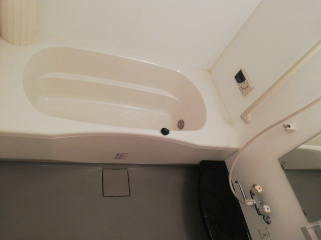 グラン・ドミール古賀 B棟の浴室|追い焚き付きのお風呂です♪