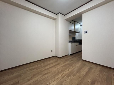 【居間・リビング】 | 第三通南ビル