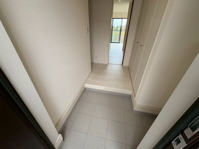 ☆神戸市西区玉津町高津橋　新築戸建☆の玄関