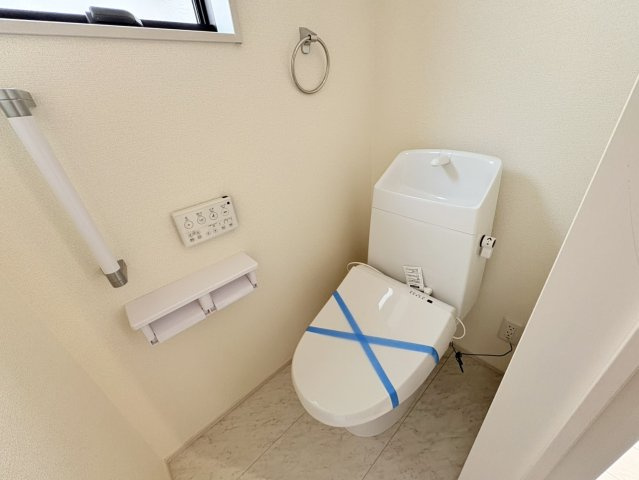 ☆神戸市西区玉津町高津橋　新築戸建☆のトイレ