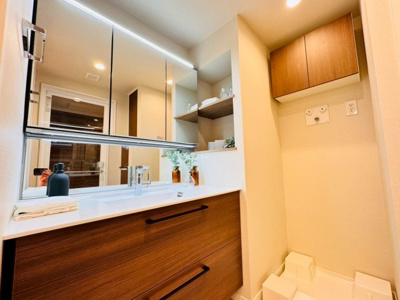 【独立洗面台】 | シティタワーズ豊洲ザ・ツインサウスタワー | 独立洗面台、朝の身支度には欠かせません