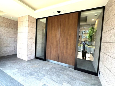 【エントランス】 | ワコーレフェリズ西岡本