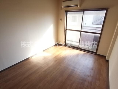 【居間・リビング】 | メディパル | 使いやすいフローリングのリビングです