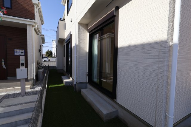 《仲介手数料無料》上尾市中分１丁目27-6新築一戸建てハートフルタウンの外観