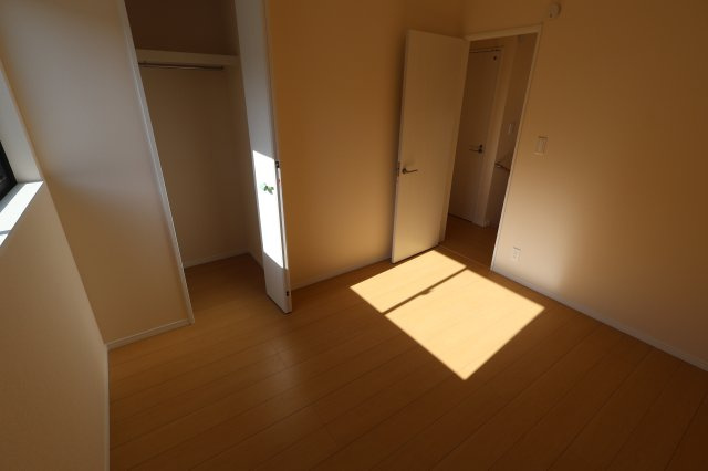 《仲介手数料無料》上尾市中分１丁目27-6新築一戸建てハートフルタウンの洋室