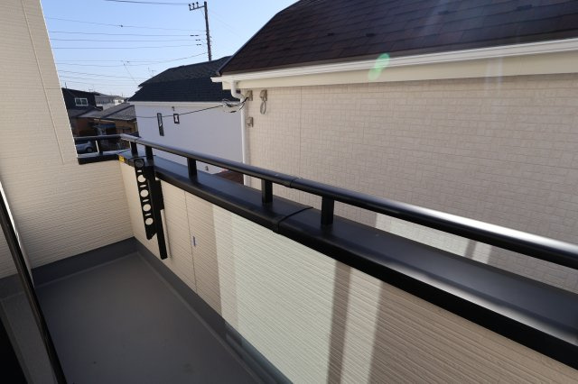 《仲介手数料無料》上尾市中分１丁目27-6新築一戸建てハートフルタウンのバルコニー