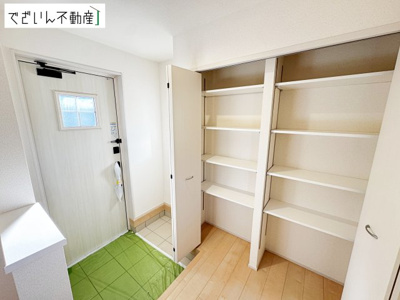 【玄関】 | Livele Garden.S寄居町露梨子　新築住宅 | ≪5号棟≫
現地(2025年12月撮影)