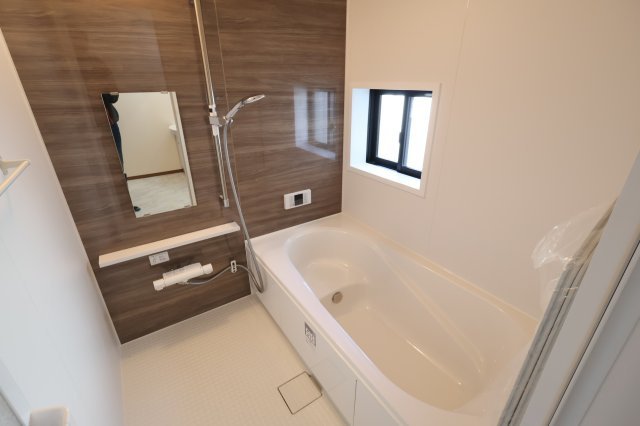 《仲介手数料無料》上尾市中分１丁目27-6(B号棟)新築一戸建てハートフルタウン