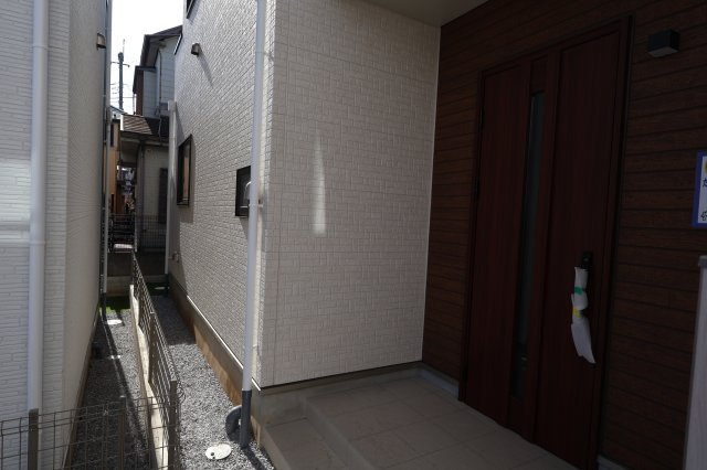 《仲介手数料無料》上尾市中分１丁目27-6(B号棟)新築一戸建てハートフルタウン