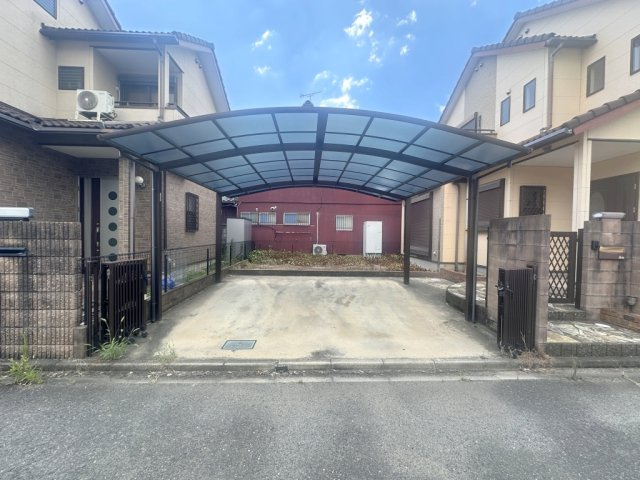 三宅町戸建の駐車場