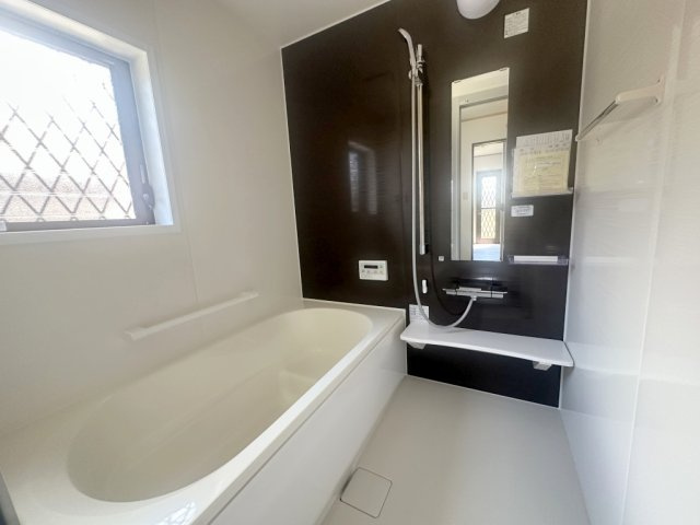 三宅町戸建の浴室