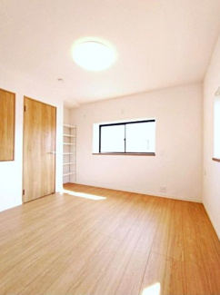 【洋室】 | 南区西大沼5丁目 中古戸建て | 洋室１　約6.5帖
