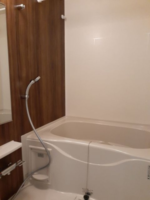 【浴室】 | コントラスト