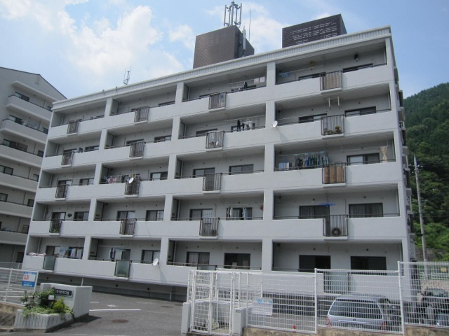 K・B・M井口台の外観|落ち着いた雰囲気の外観です