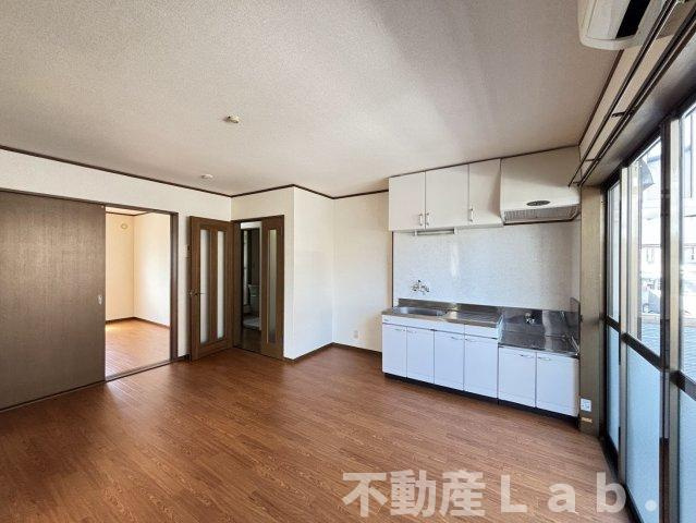 シャルマン野口　A棟の居間・リビング