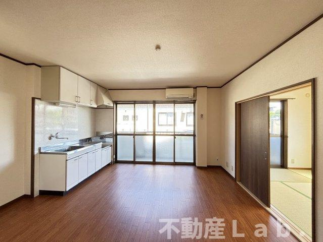 シャルマン野口　A棟の居間・リビング