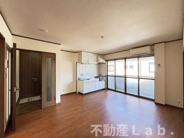 シャルマン野口　A棟の居間・リビング