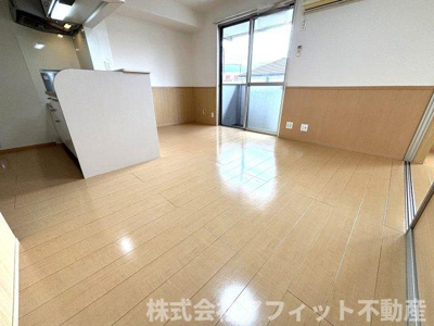 【居間・リビング】 | ヴィラ プレステージ