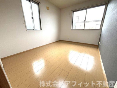 【寝室】 | ヴィラ プレステージ | 西側の洋室6帖