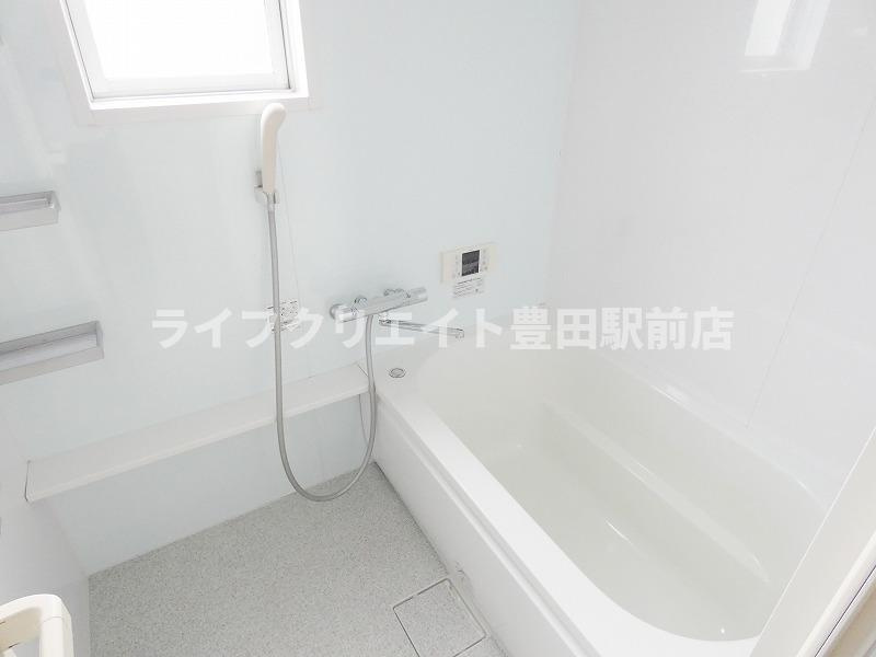 京王ガーデン平山の浴室