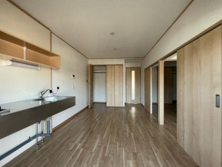 高木マンションの居間・リビング