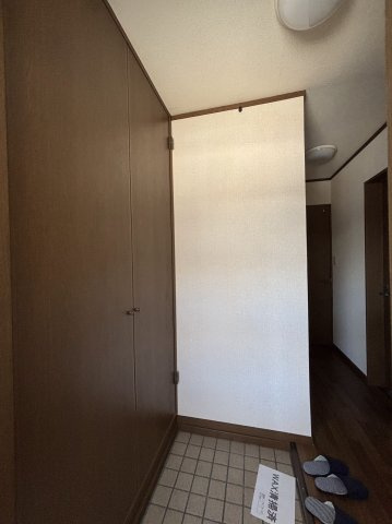 シャルマン野口　A棟の玄関