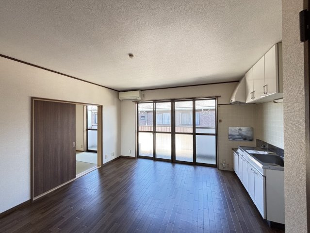 シャルマン野口　A棟の居間・リビング