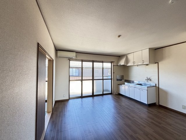 シャルマン野口　A棟の居間・リビング