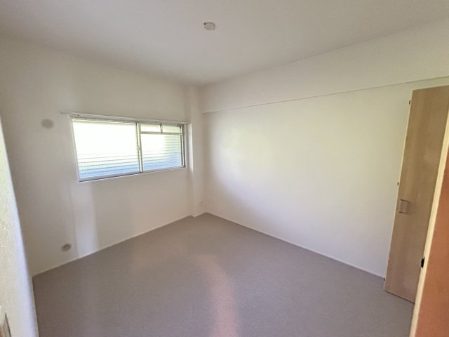 朝霧パーク・ホームズの洋室