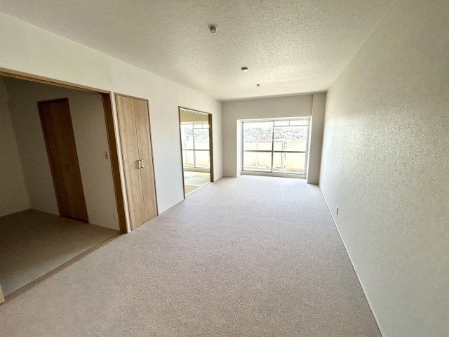 朝霧パーク・ホームズの居間・リビング