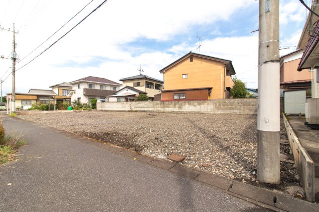 足利市利保町１丁目の売地の外観
