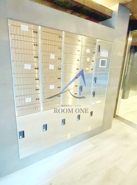 RELUXIA清澄白河のその他共用部分|宅配ボックスと集合ポストです。