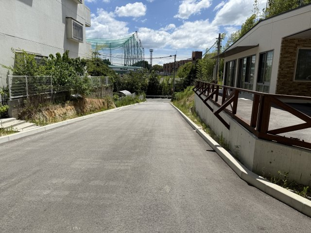 第6秋葉デイケア店舗の駐車場