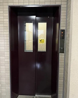 【その他共用部分】 | 勿論エレベーターが備え付けられています。