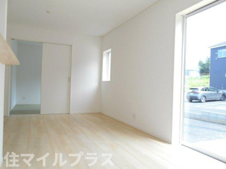 【居間・リビング】 | 本宮市青田新築一戸建て11棟 | ゆったり過ごせる居間です