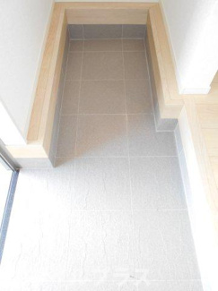 【玄関】 | 本宮市青田新築一戸建て11棟 | シンプルで使いやすい玄関です