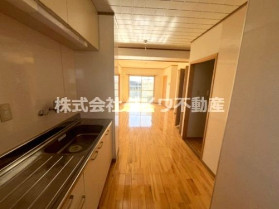 リバーサイドマンションの居間・リビング