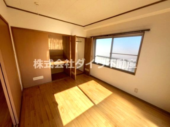 リバーサイドマンションの居間・リビング