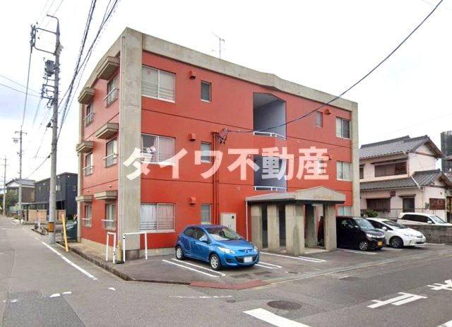 リバーサイドマンションの外観