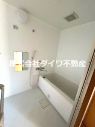 リバーサイドマンションの浴室