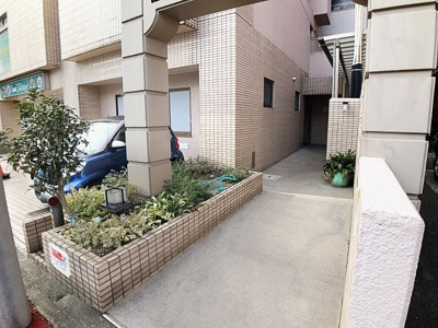 【エントランス】 | ロイヤル牛巻第1【名古屋市賃貸・エレベーター】