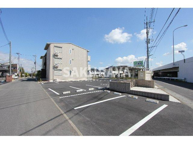 ラ・メゾンＭＭＤ Ⅲの駐車場