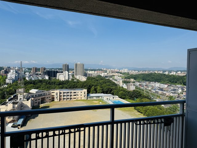 蓮生寺公園通り三番街５号棟の展望|～眺望・陽当たり共に良好です～